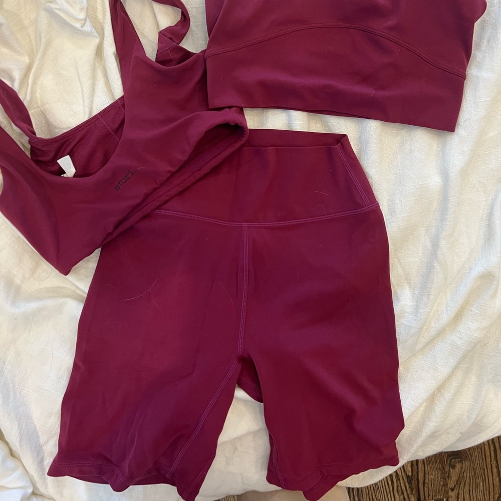Brand New Stori Athletic Set of 3